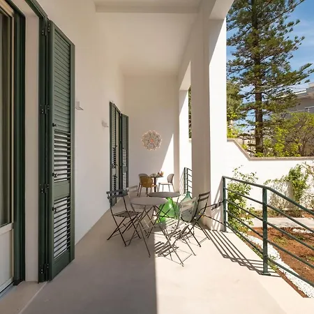 Pigro Bed Rooms With Garden By Sit דירה *