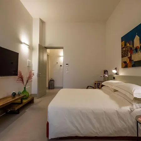 Pigro Bed Rooms With Garden By Sit דירה לצ'ה