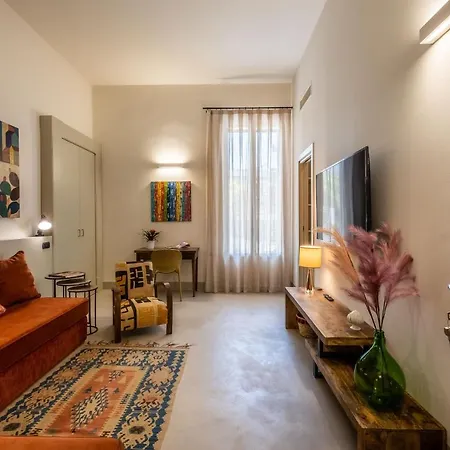 Pigro Bed Rooms With Garden By Sit דירה לצ'ה